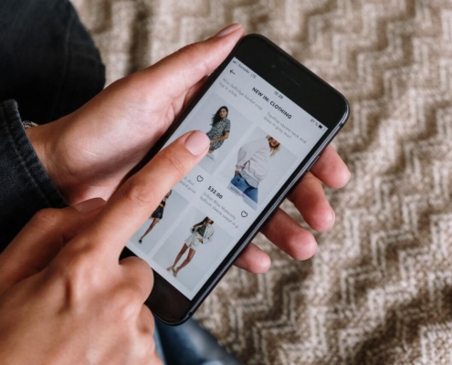 E commerce- Online Shopping on mobile phone